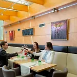 מלון Business-hotel Stockinger 4*
